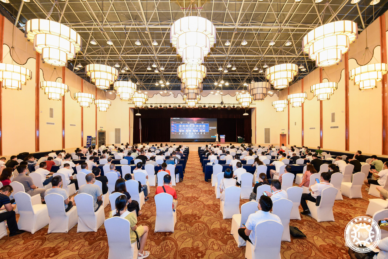 萬里行2.jpg 萬里行2.jpg